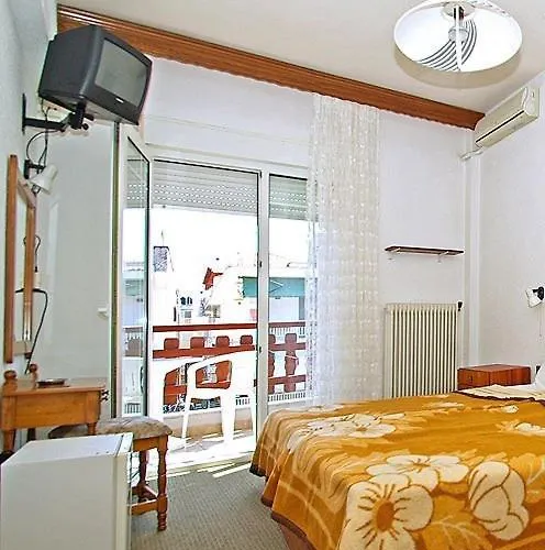 Helios Hotel 2*
